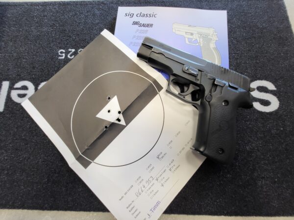 Pistolet Sig Sauer P226 9x19 - obrazek 4